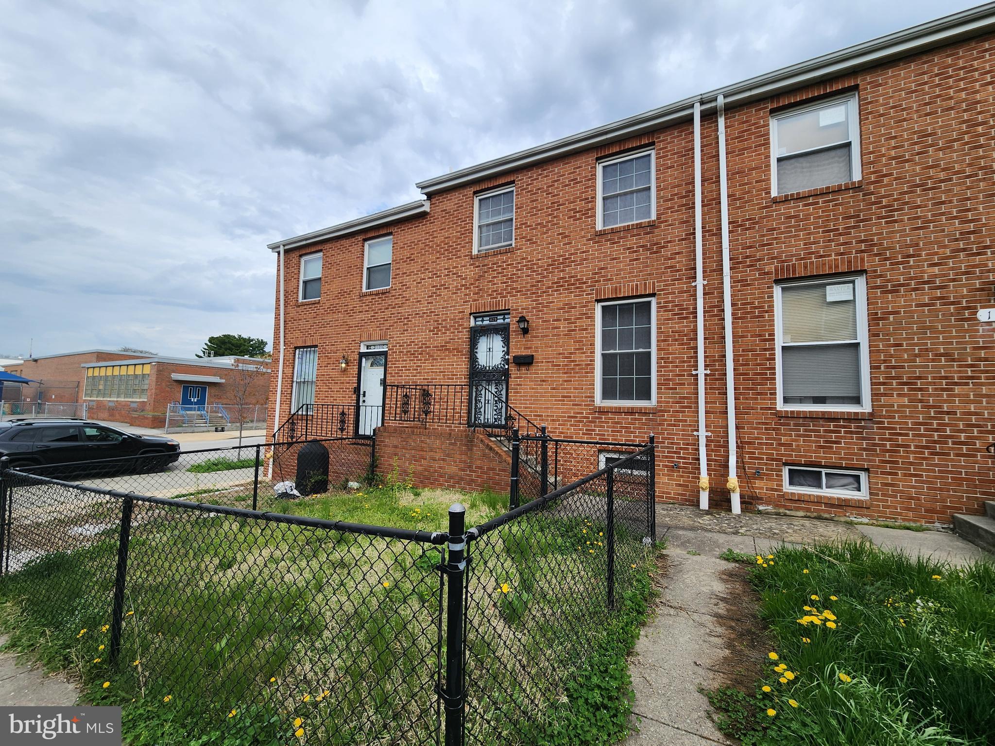 JOHNSTON SQUARE - Residential