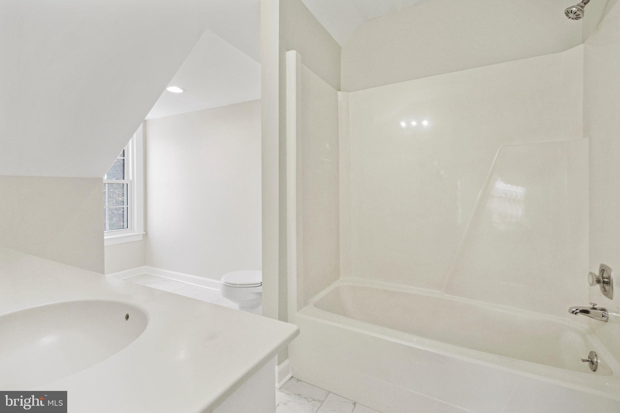 MERIWETHER HILL - Residential