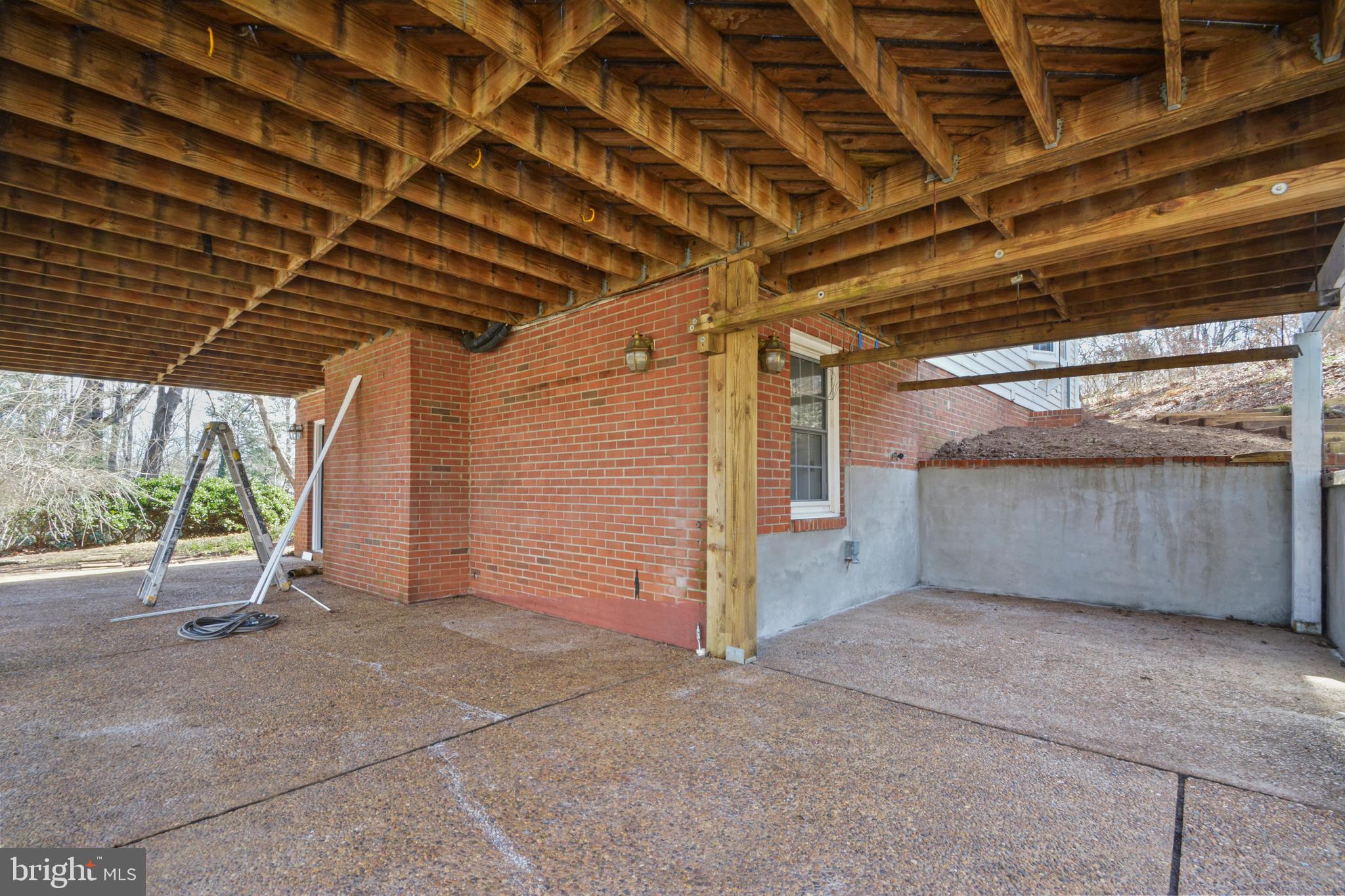 MERIWETHER HILL - Residential