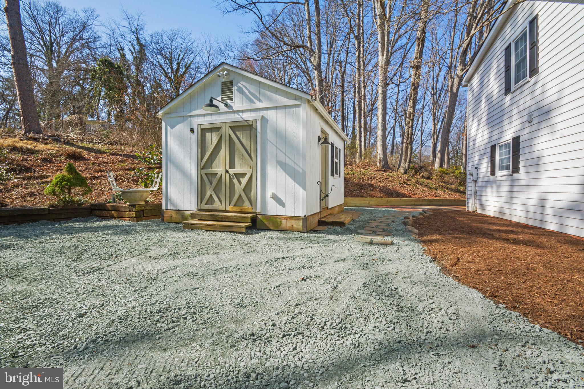 MERIWETHER HILL - Residential