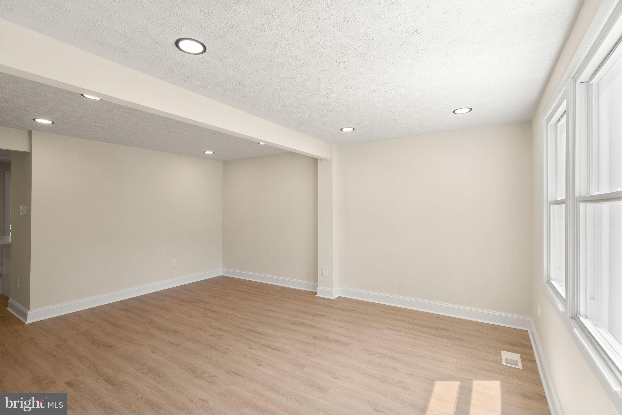 8085 STEEPLE CHASE COURT