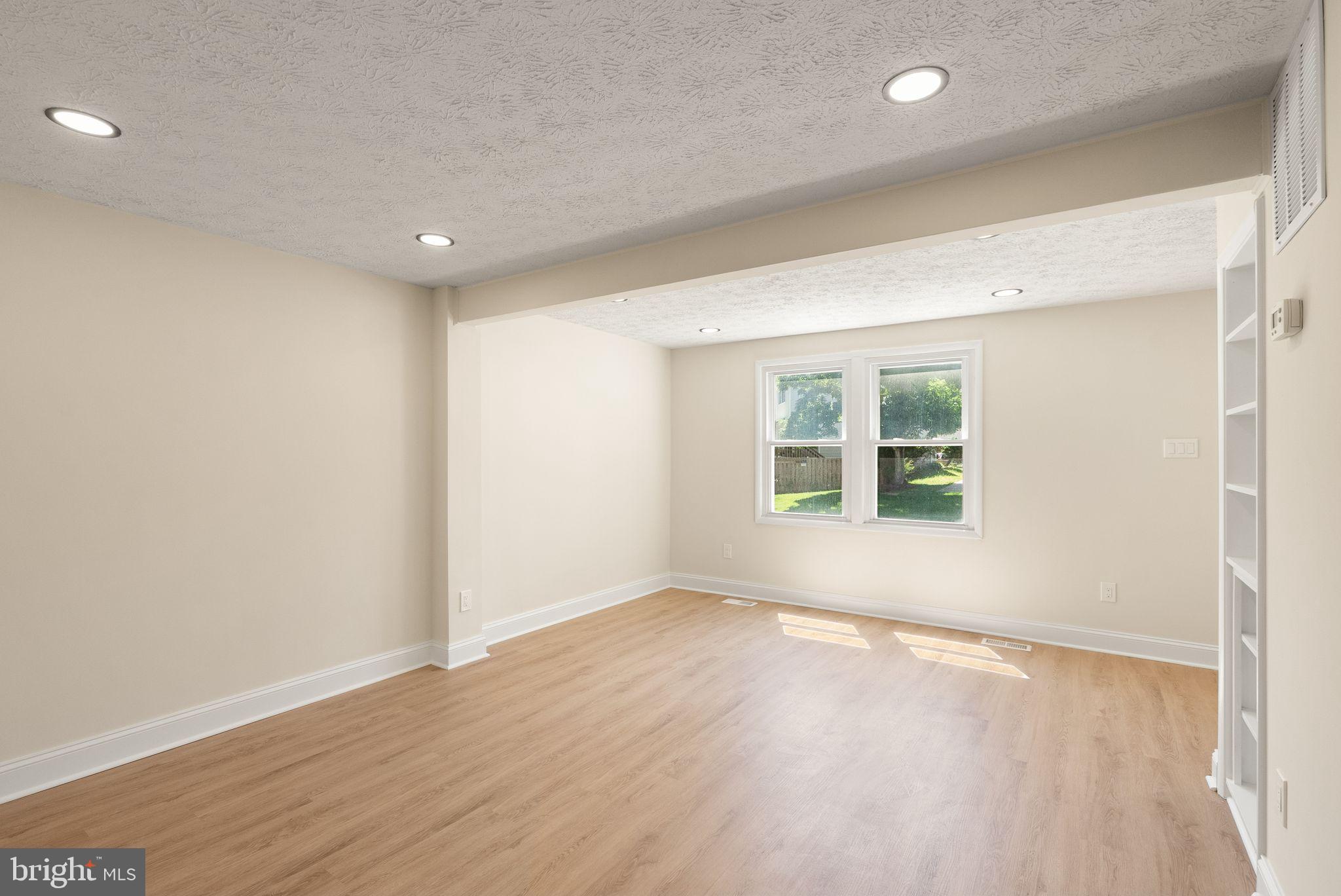 8085 STEEPLE CHASE COURT