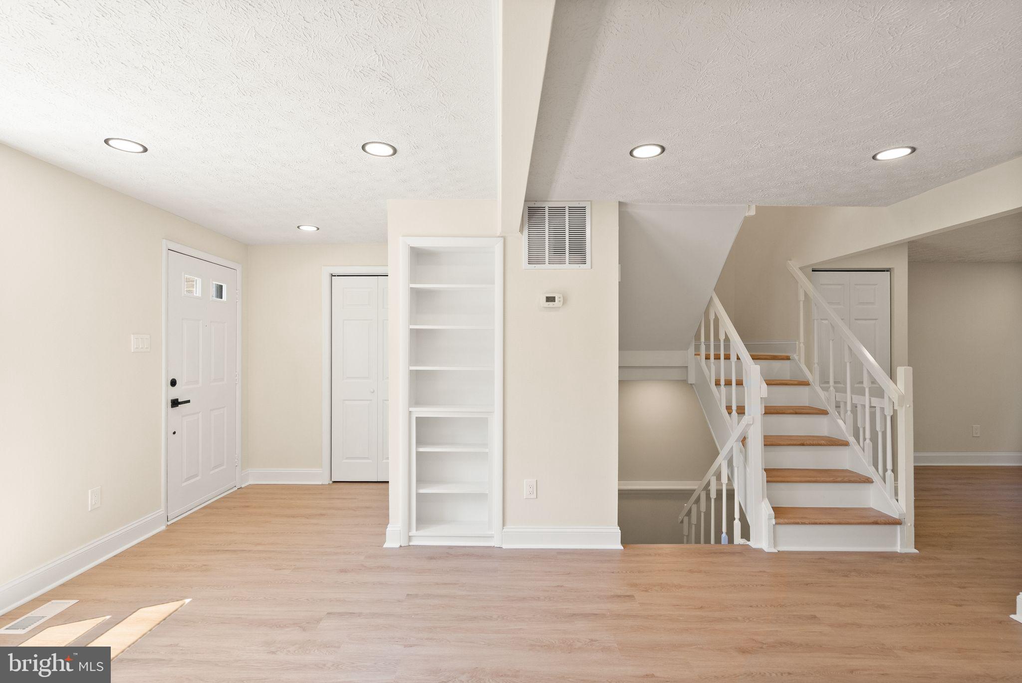 8085 STEEPLE CHASE COURT