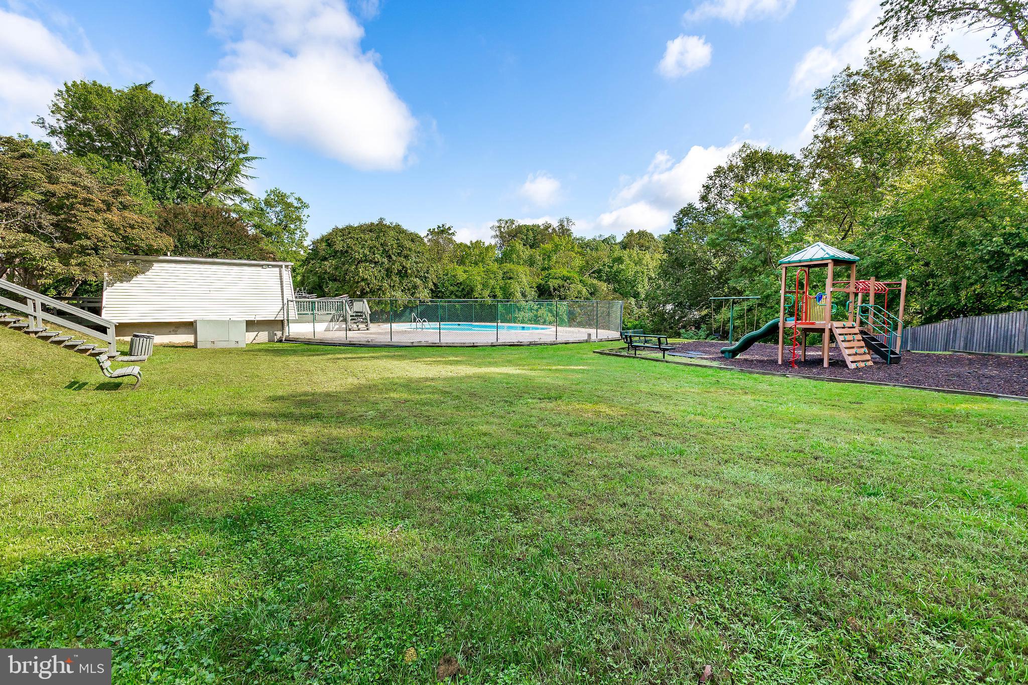 SUMNER COURT CODM - Residential Lease