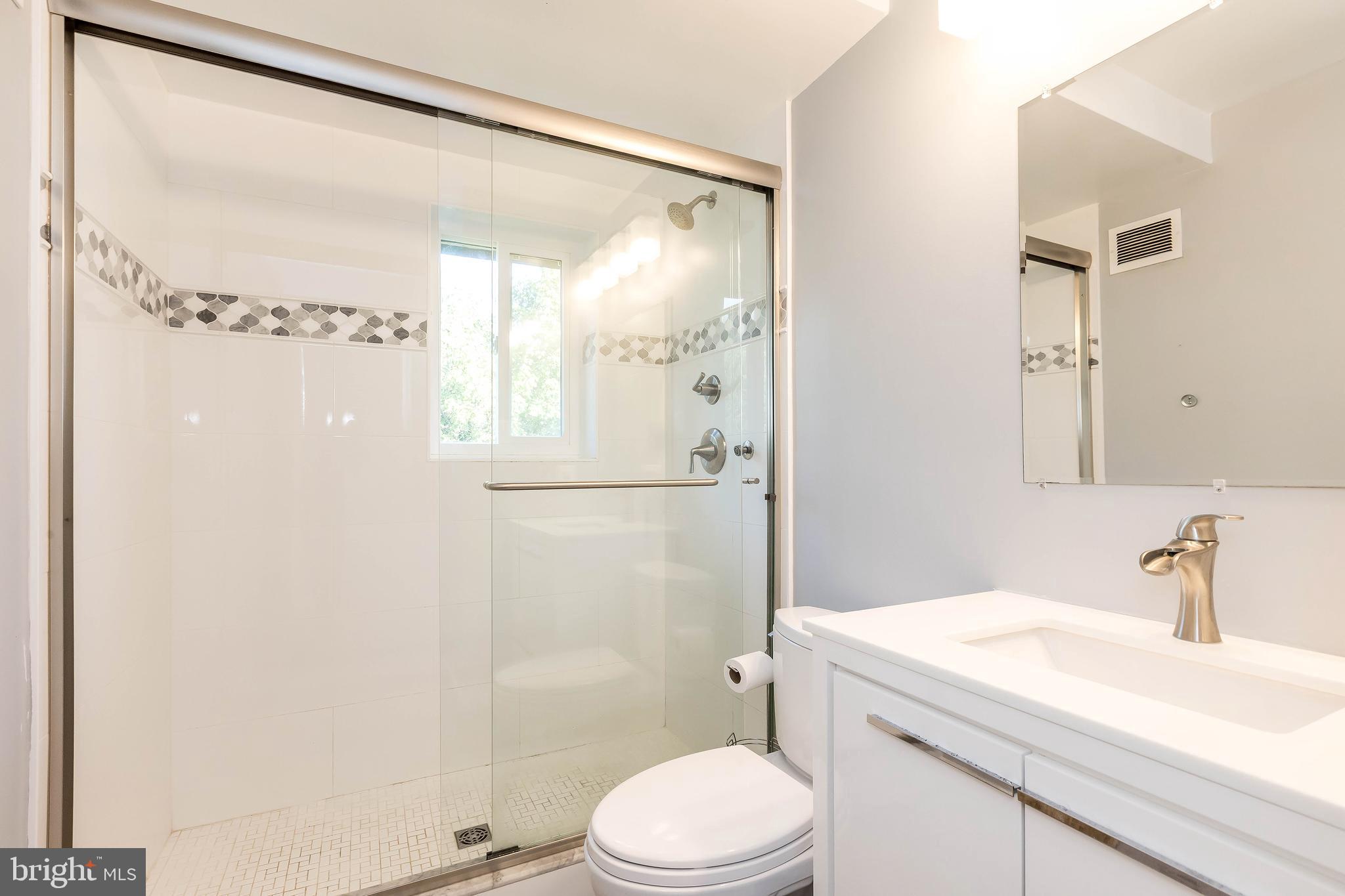 SUMNER COURT CODM - Residential Lease