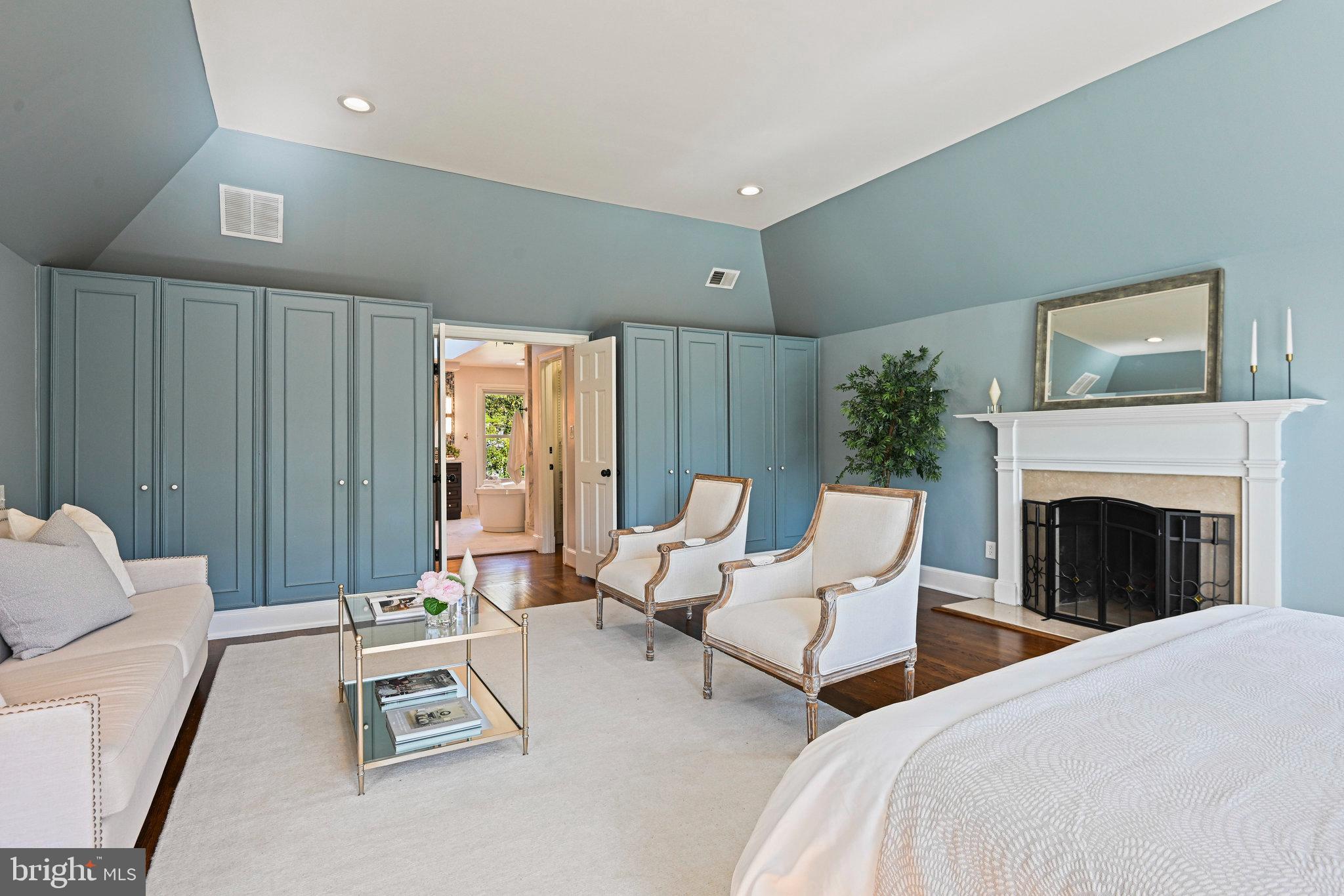 COUNTRYSIDE - Residential