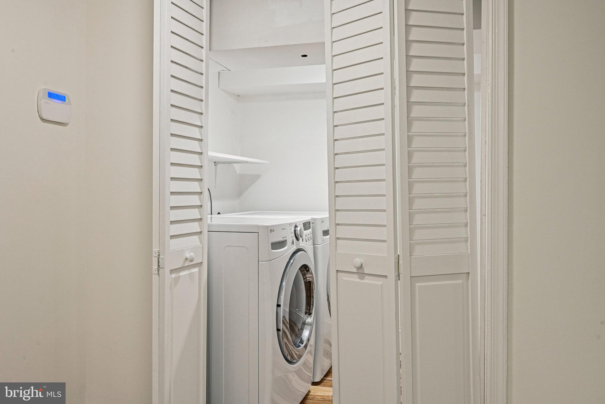 COUNTRYSIDE - Residential