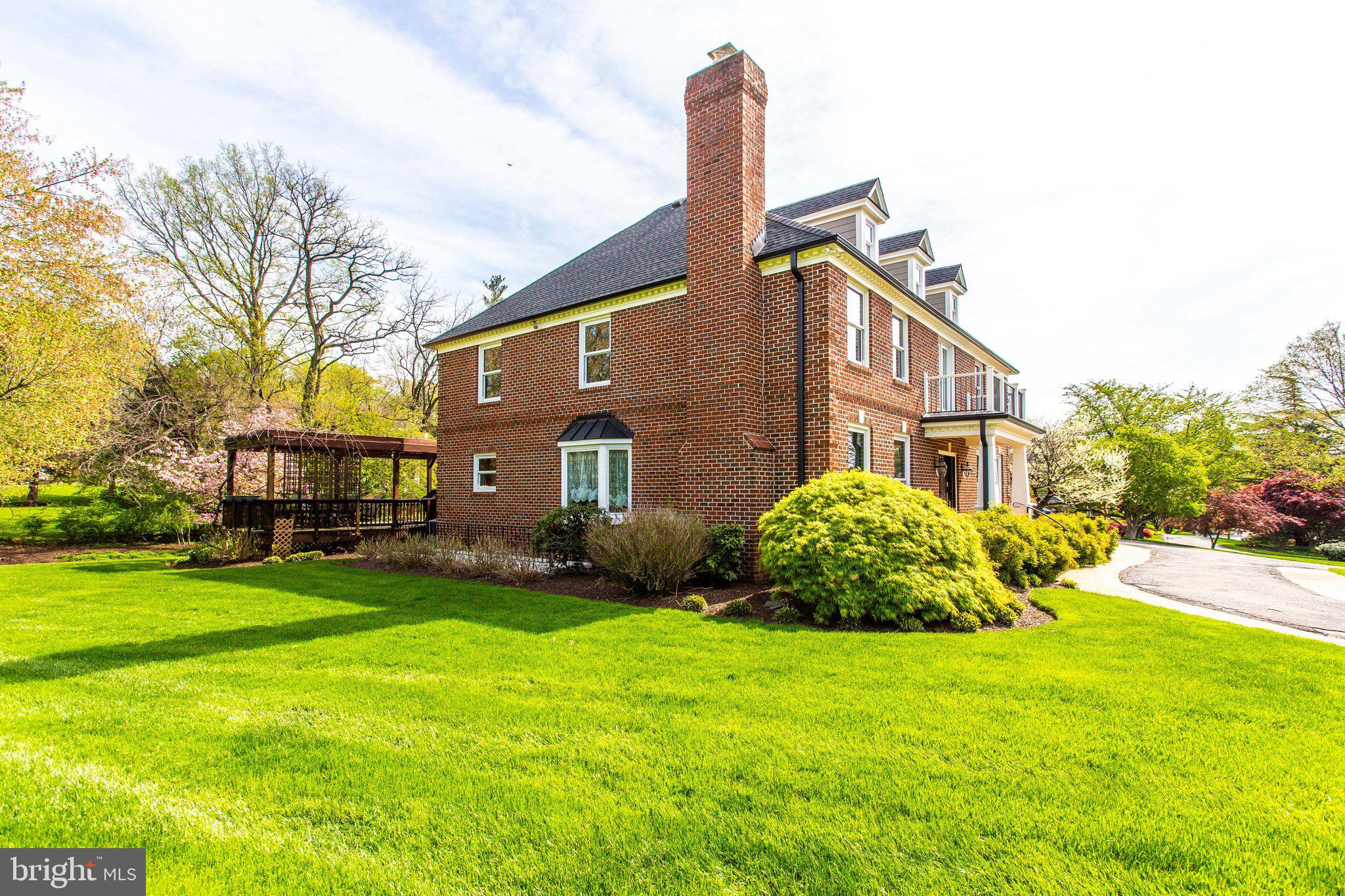 COUNTRYSIDE - Residential