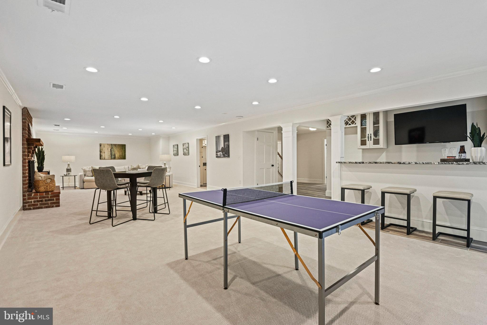 COUNTRYSIDE - Residential