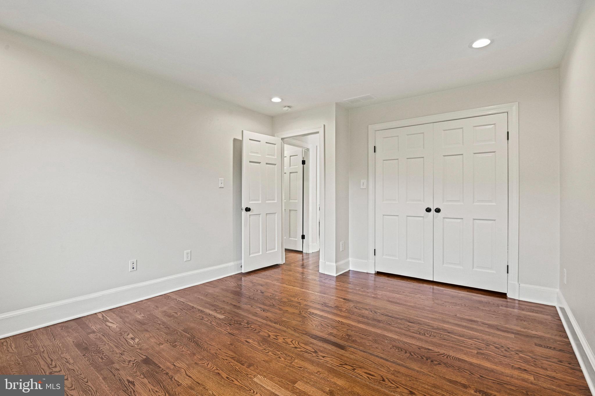 COUNTRYSIDE - Residential