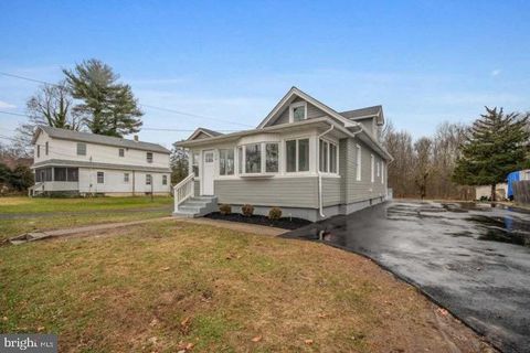 Photo of 14 Sewell Street, GLASSBORO, NJ 08028 (MLS # NJGL2066156)