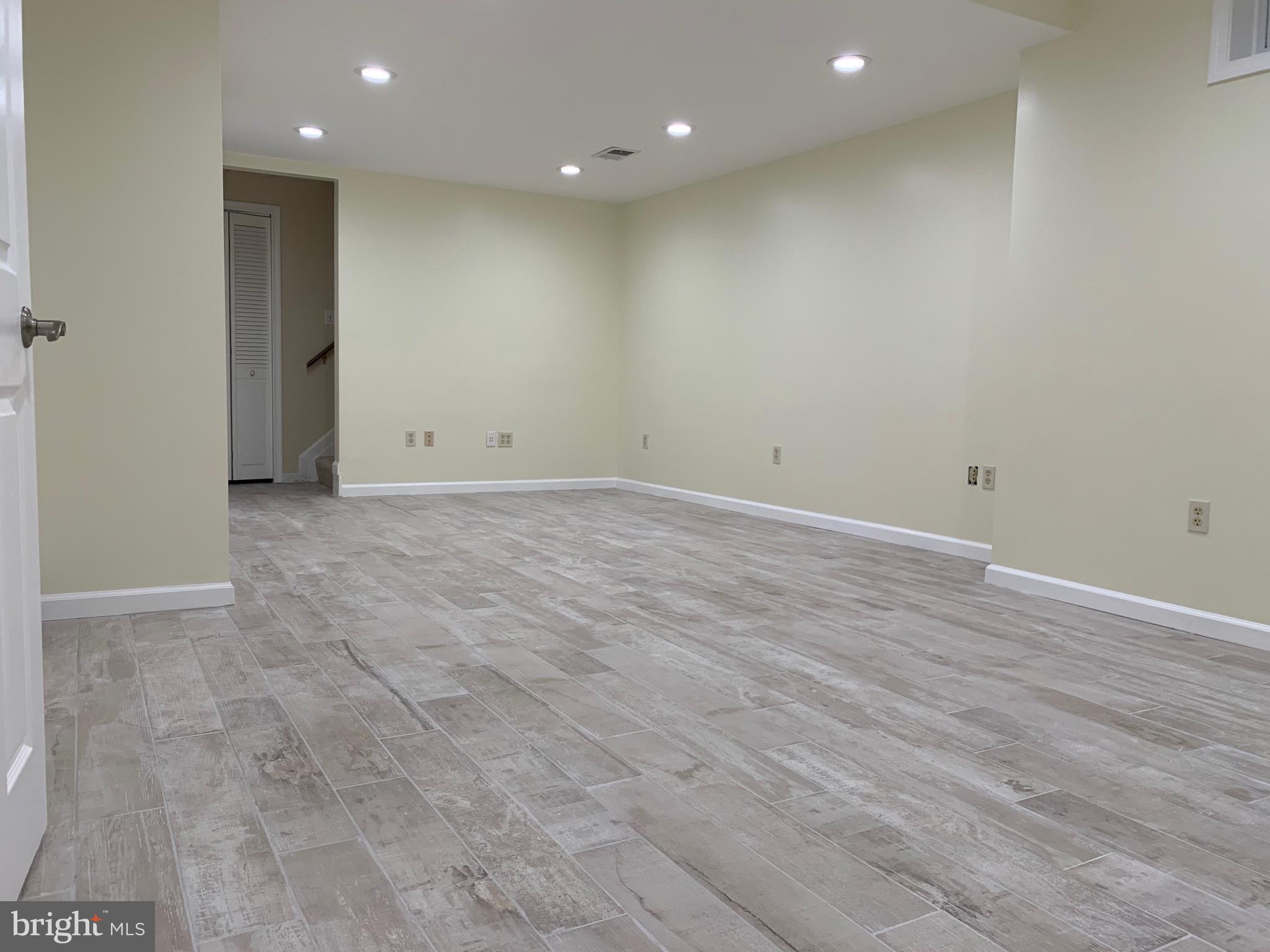 FRANKLIN FARM - Residential Lease