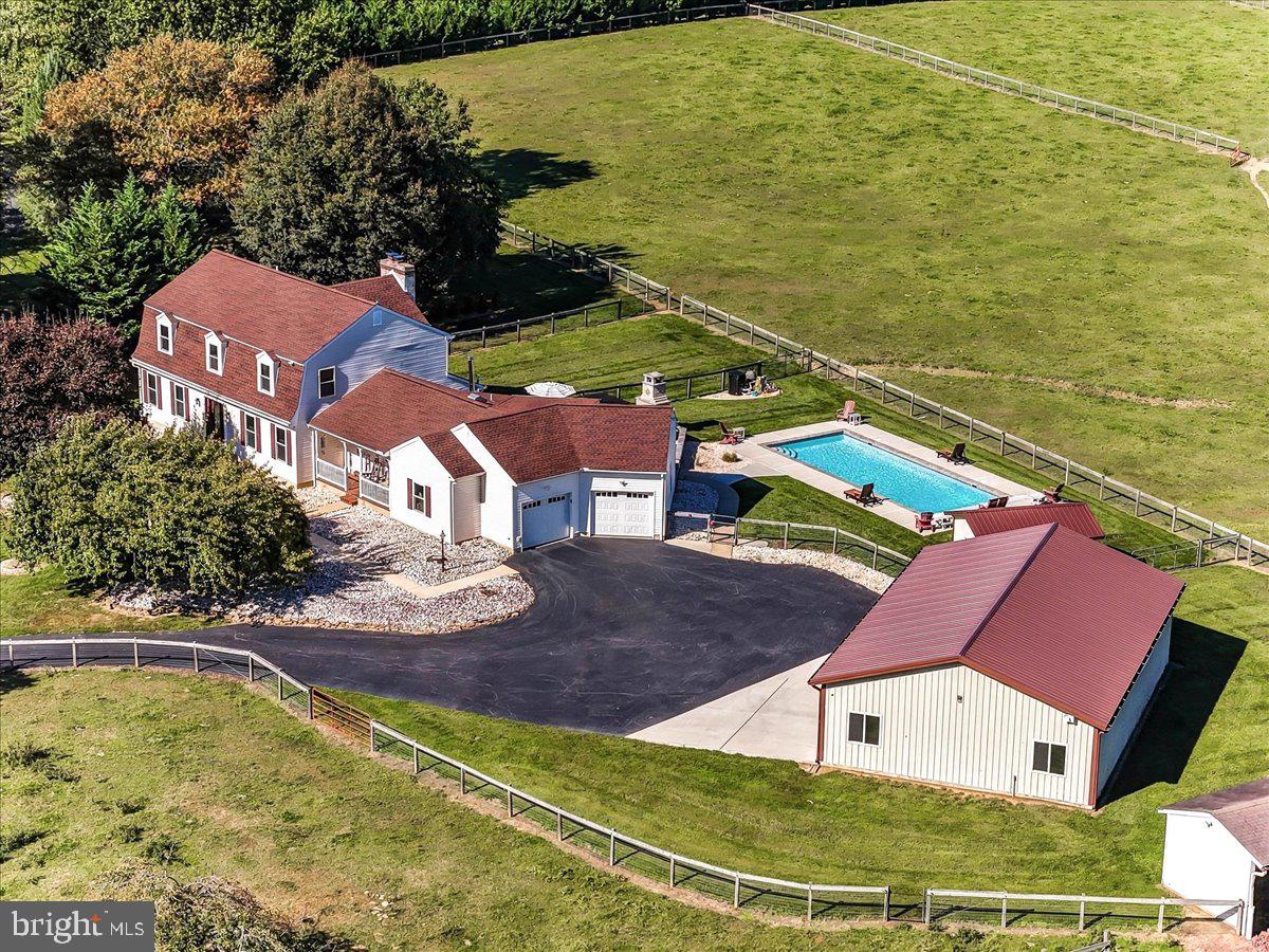 1080 DUTCH NECK ROAD