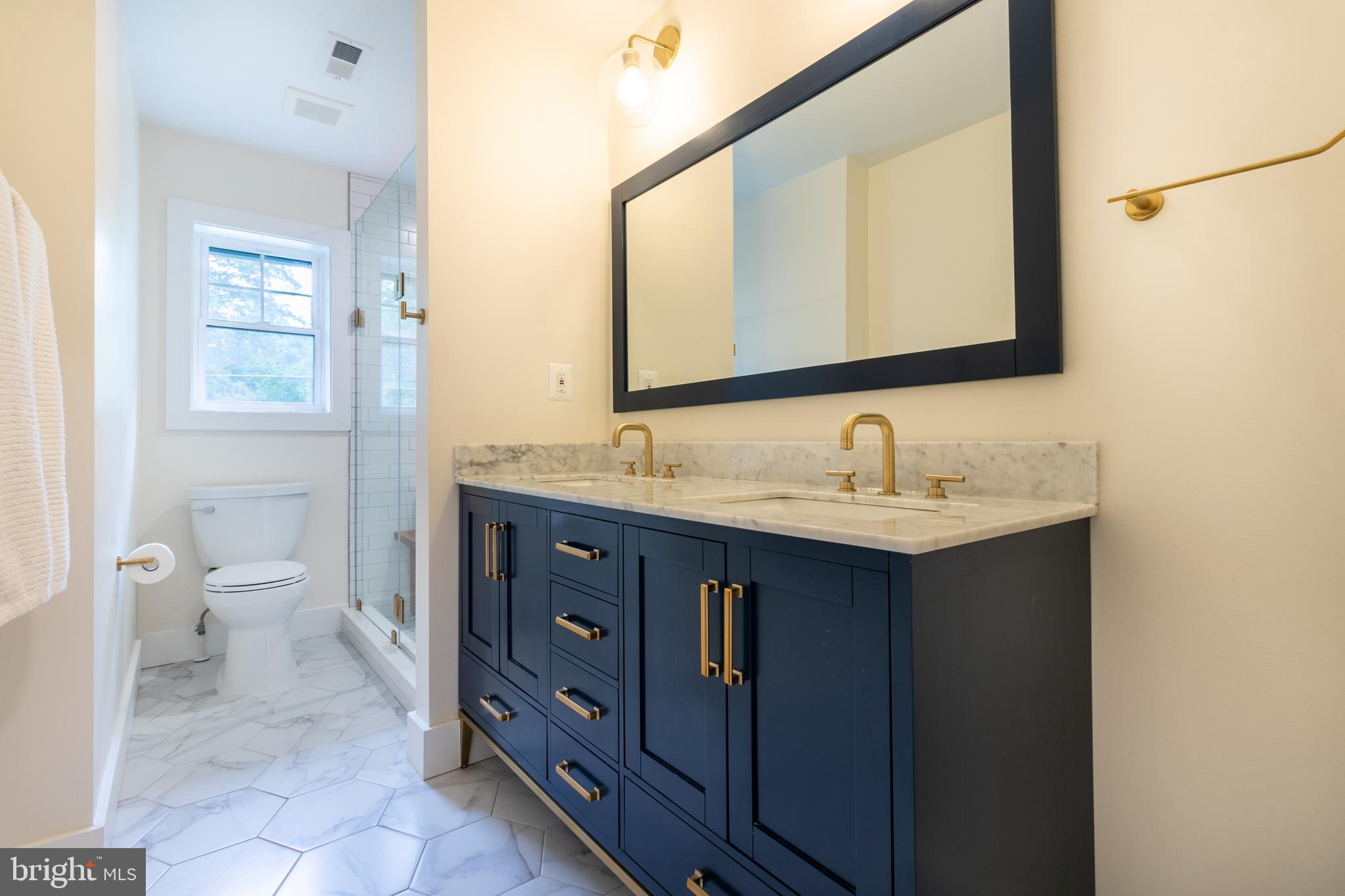 WOODLAND HILLS - Residential