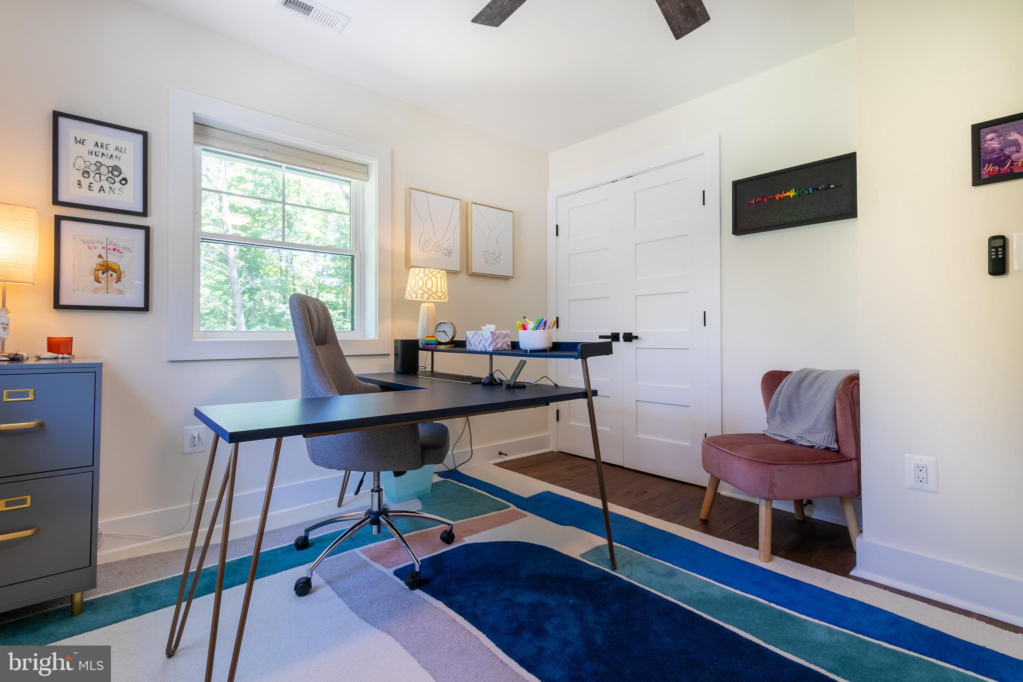 WOODLAND HILLS - Residential