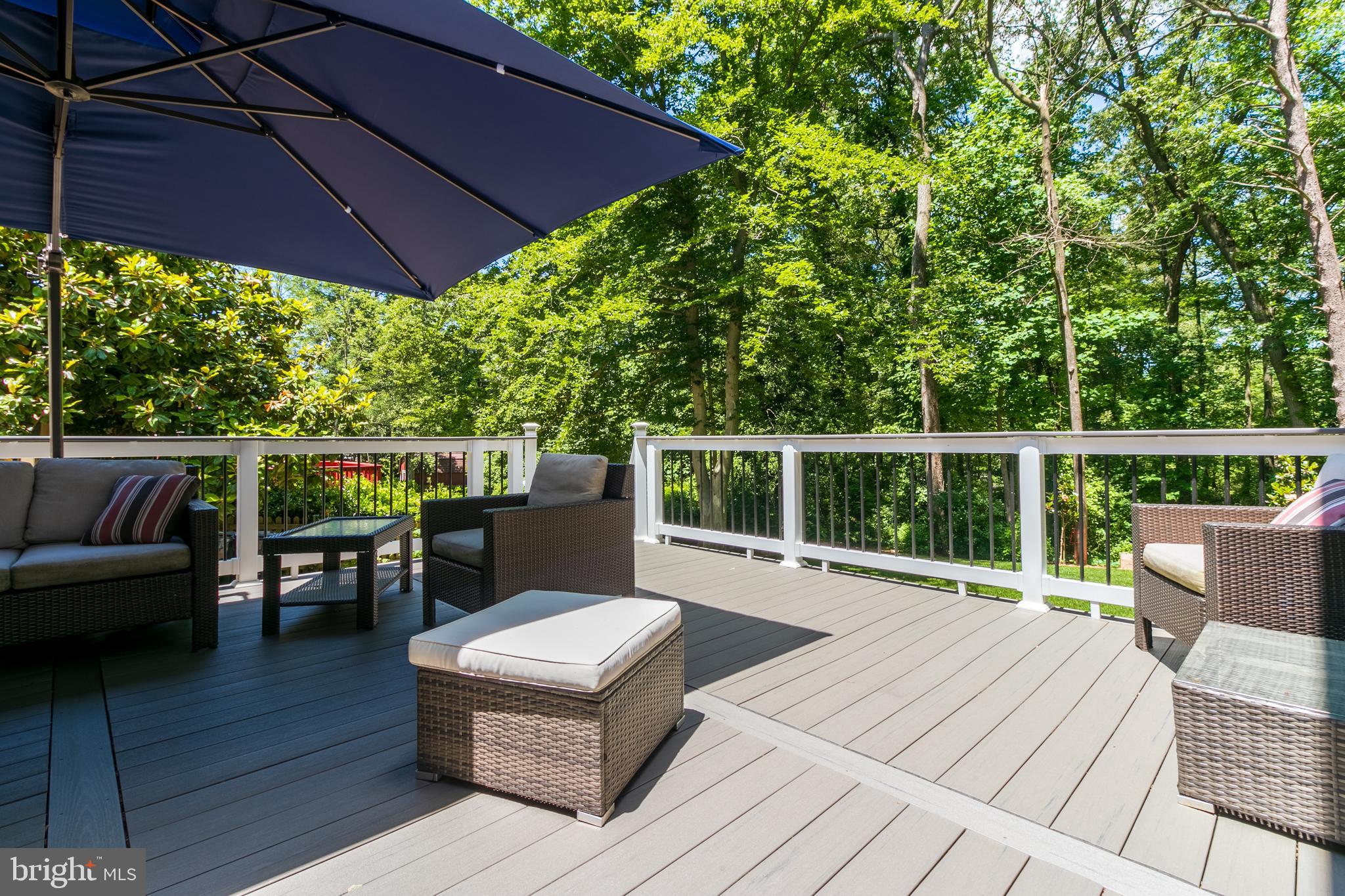 WOODLAND HILLS - Residential