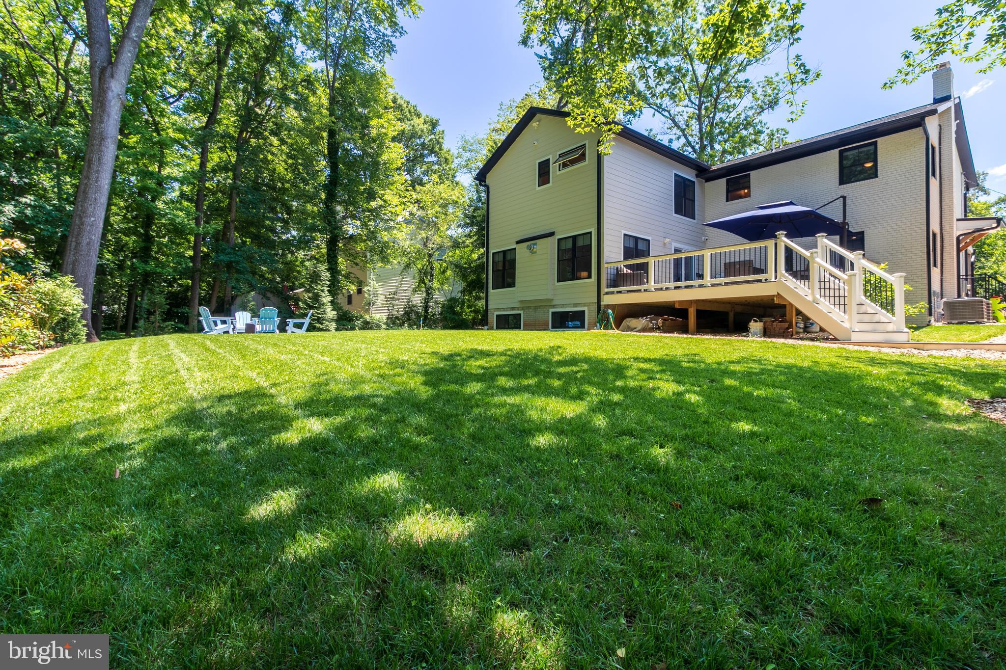 WOODLAND HILLS - Residential