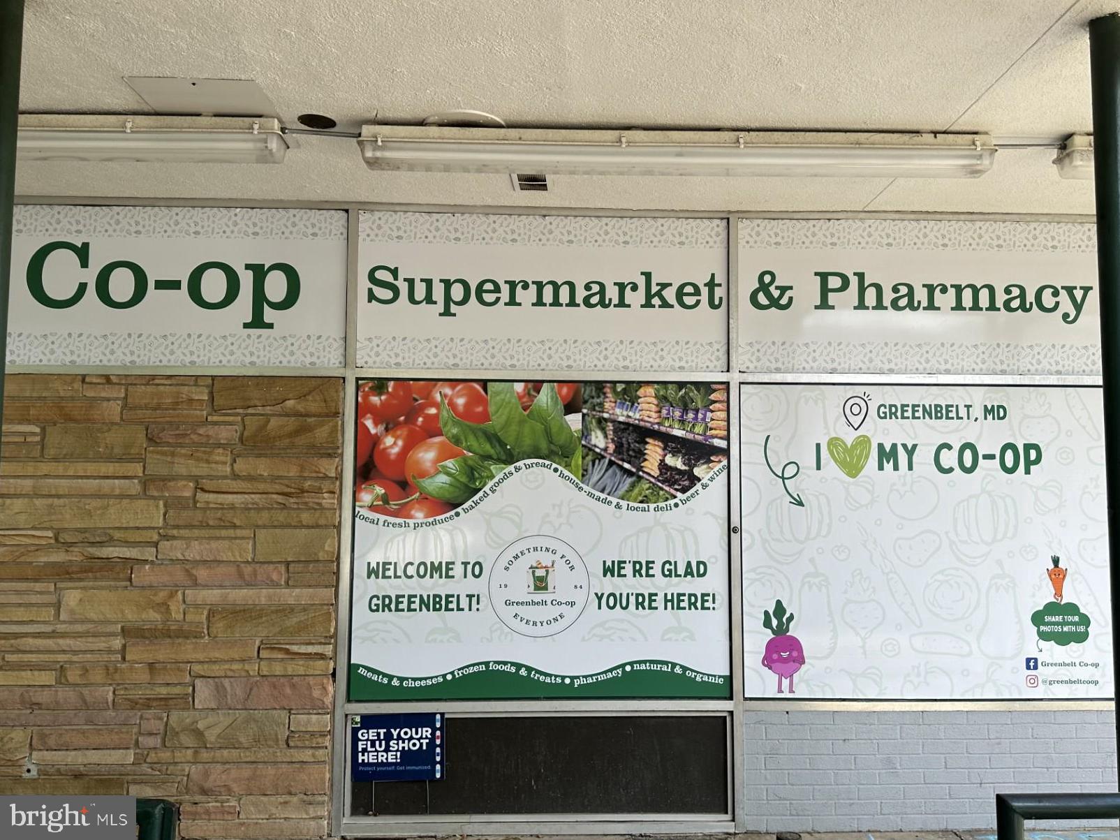 WOODLAND HILLS - Residential