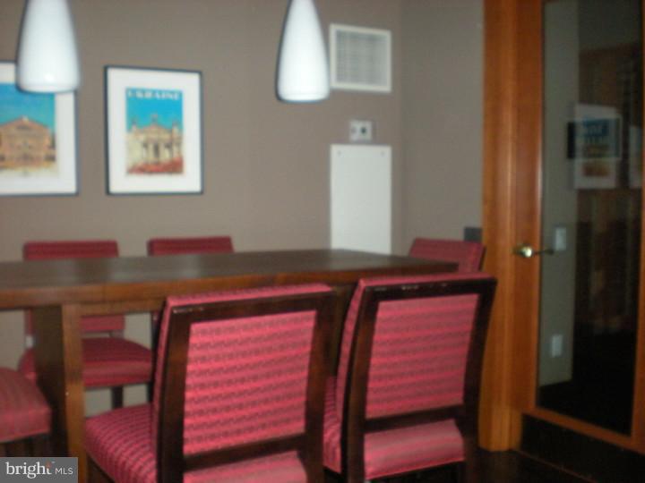 AVENUE OF THE ARTS - Residential