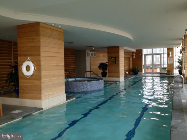 AVENUE OF THE ARTS - Residential