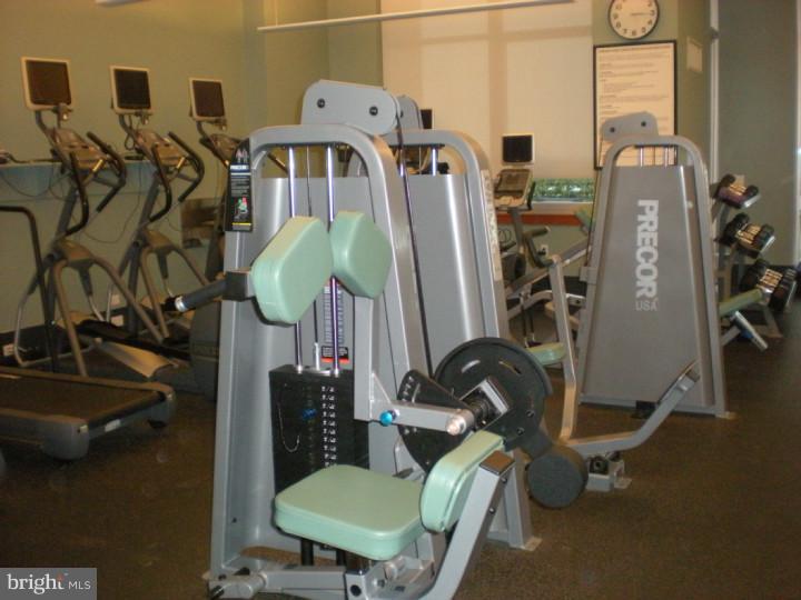 AVENUE OF THE ARTS - Residential