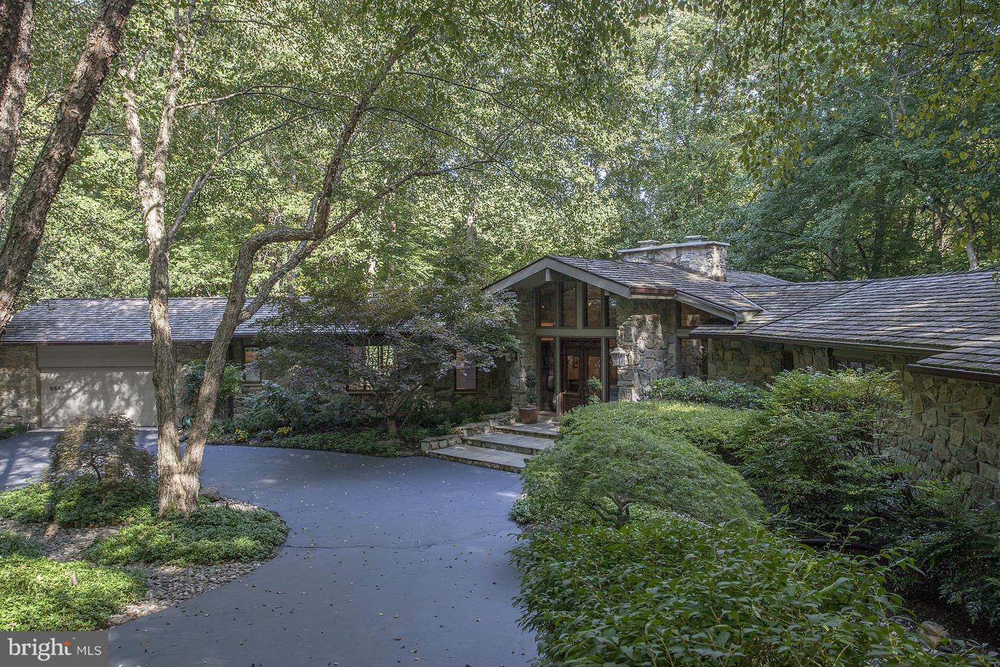 EAGLE ROCK - Residential