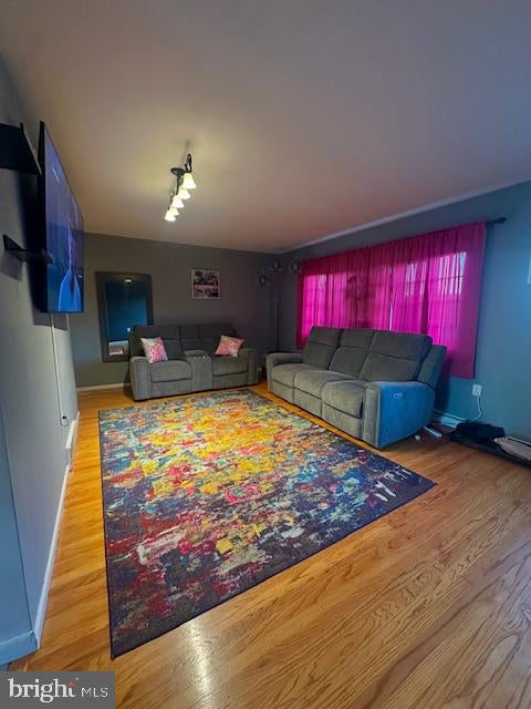 840 KELLY DRIVE
