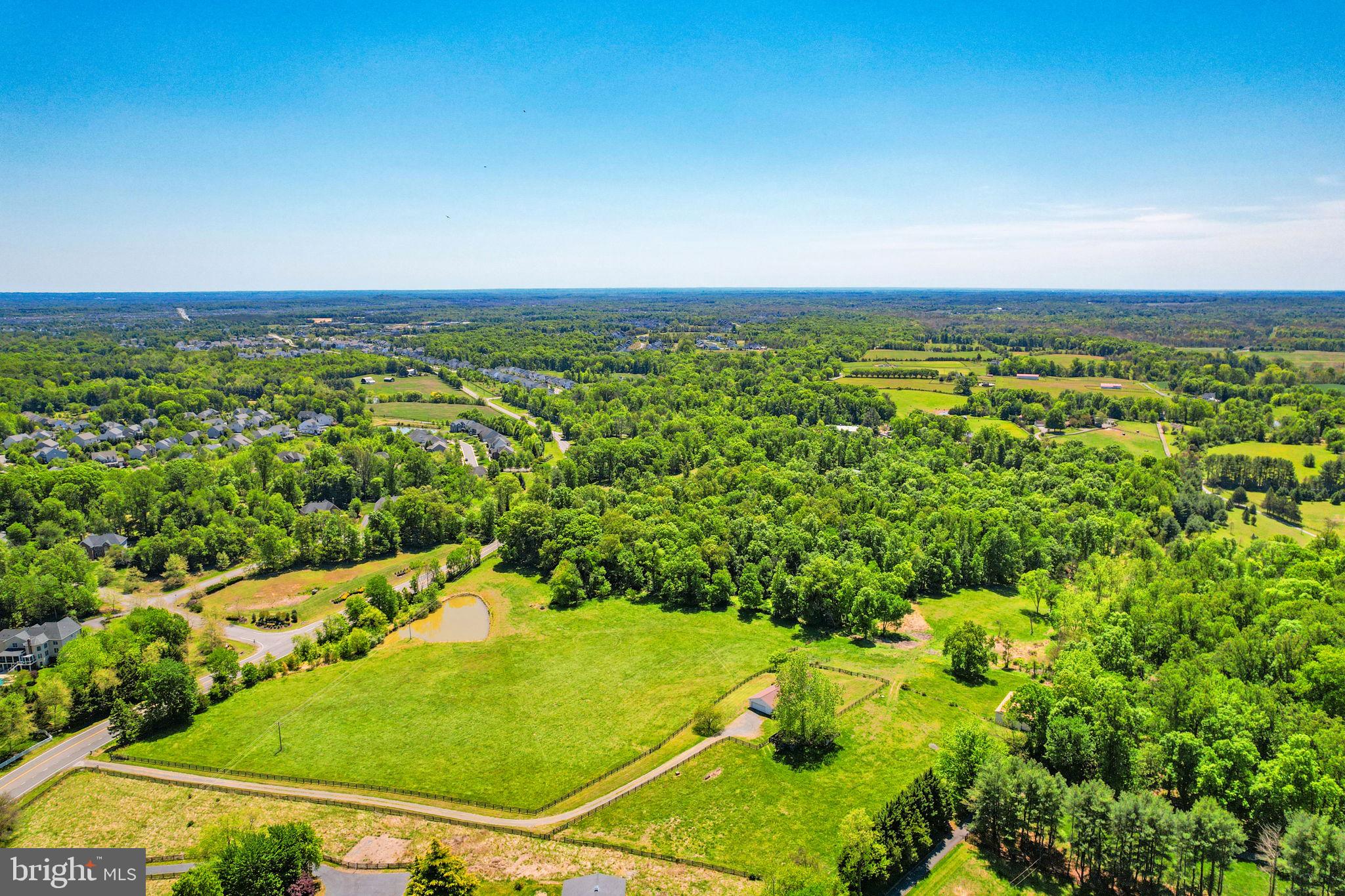 HUNTINGDONSHIRE HILLS - Residential
