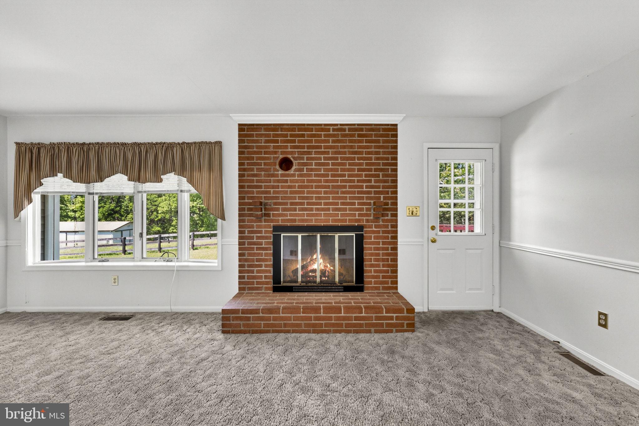 HUNTINGDONSHIRE HILLS - Residential