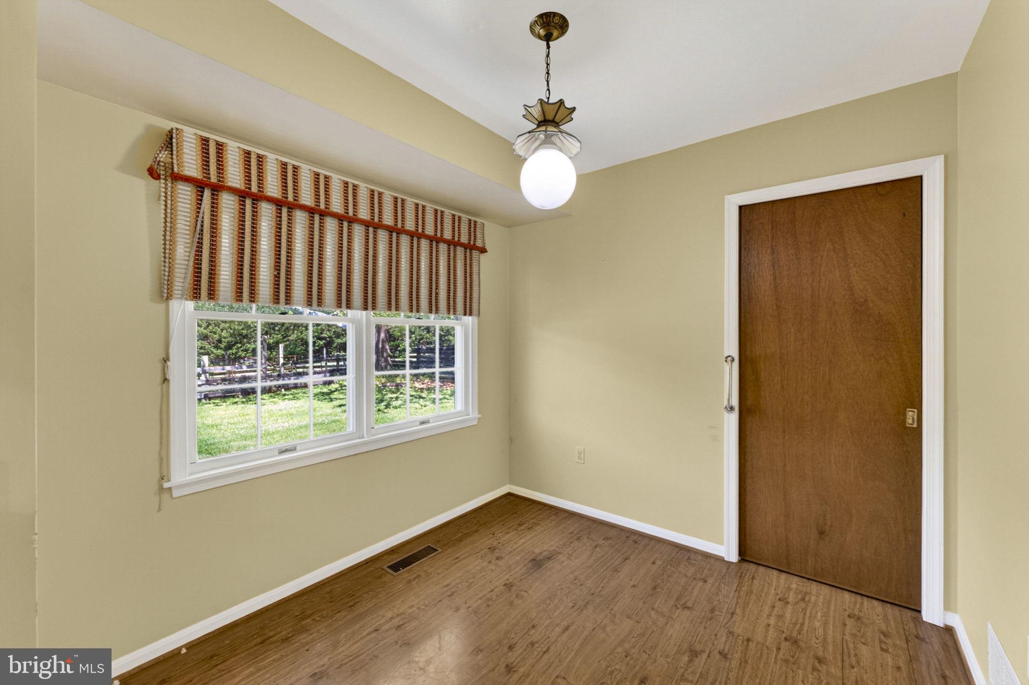 HUNTINGDONSHIRE HILLS - Residential