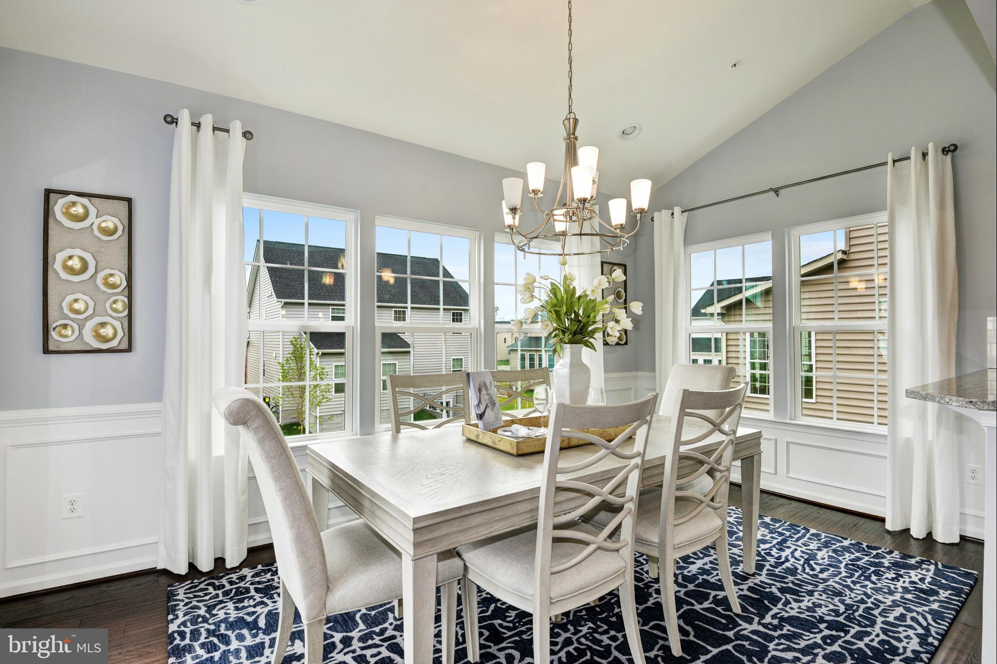 FREEDOM CROSSING - Residential