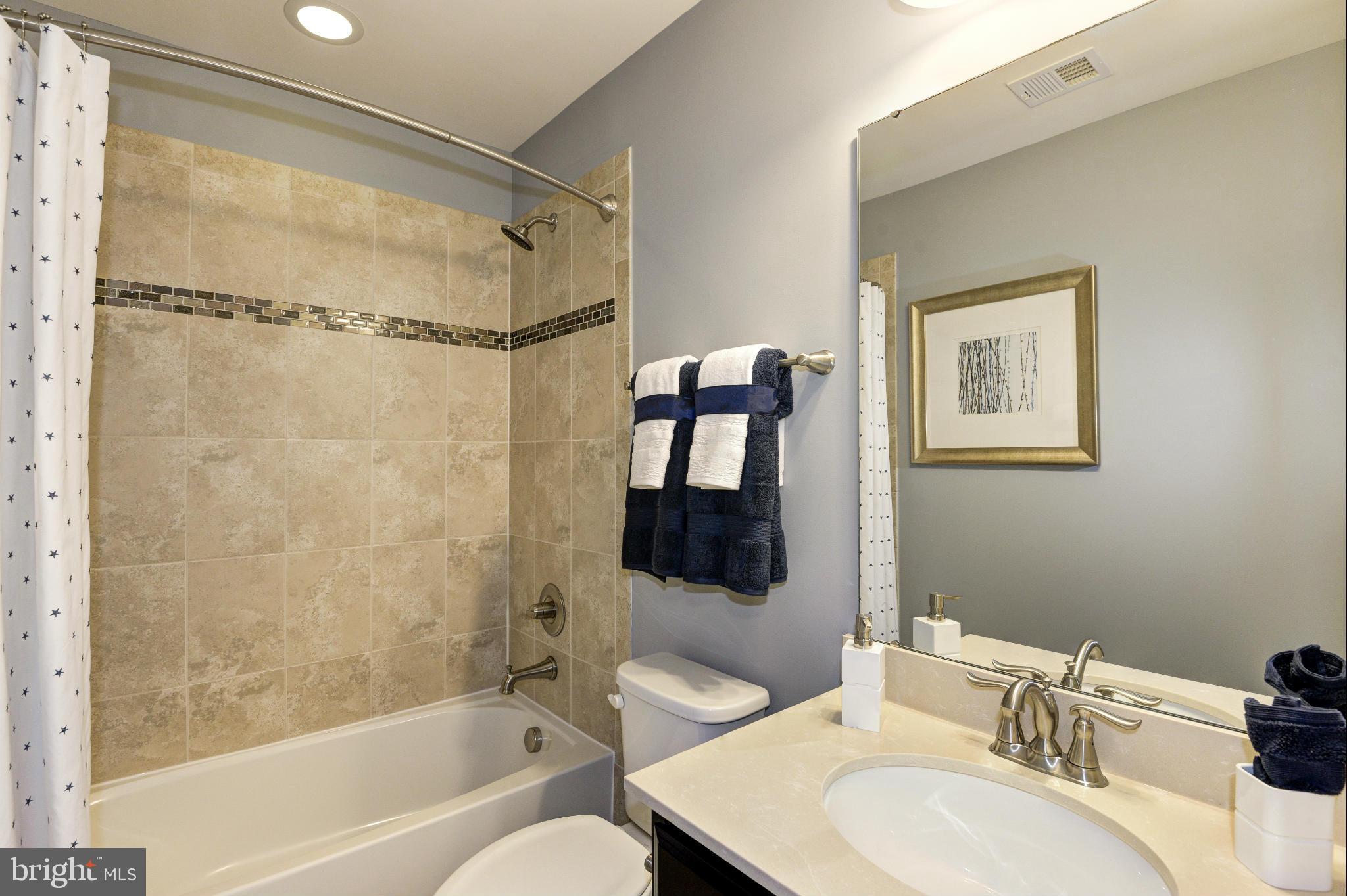 FREEDOM CROSSING - Residential