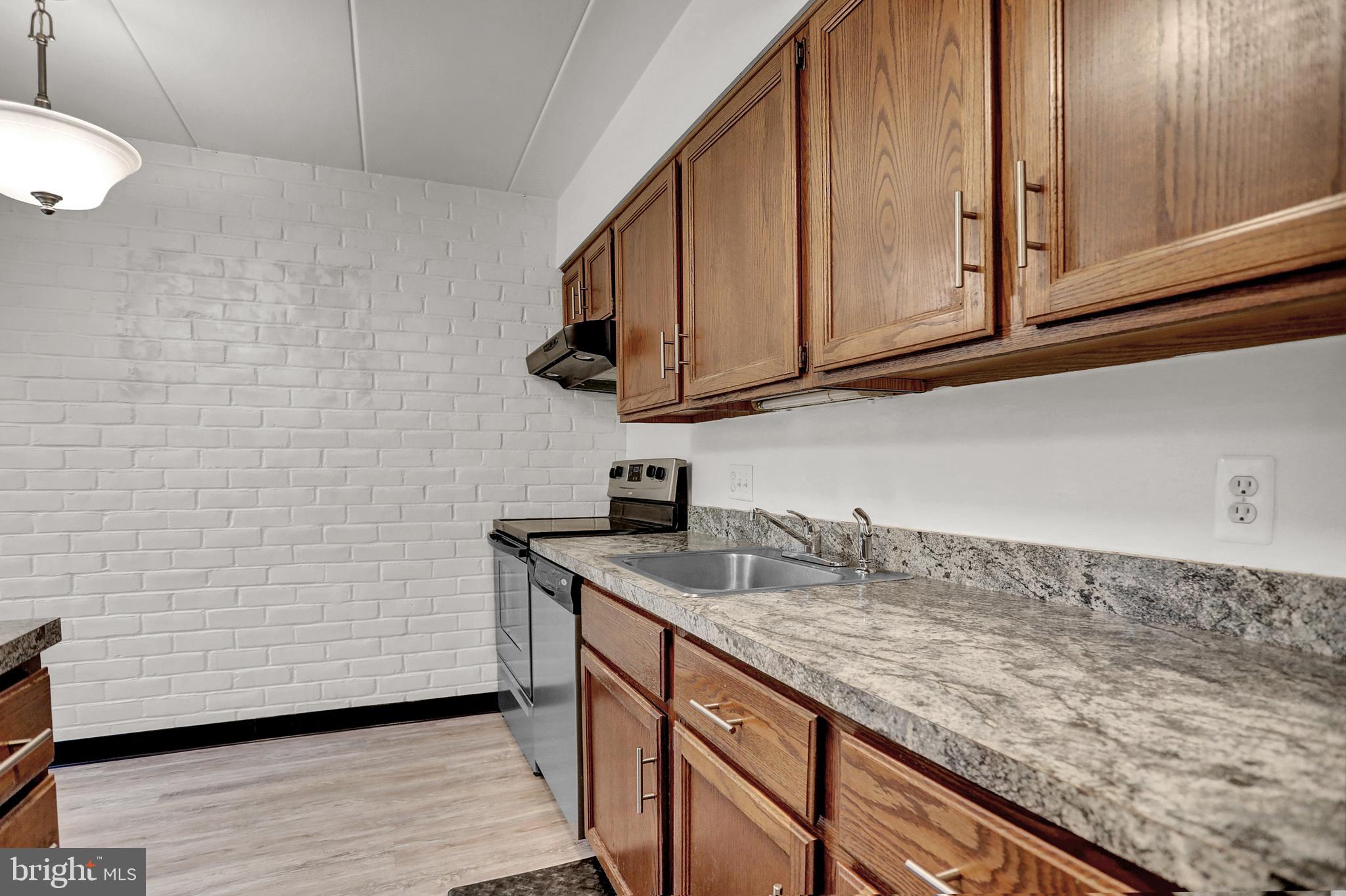 TOWN CENTER - Residential