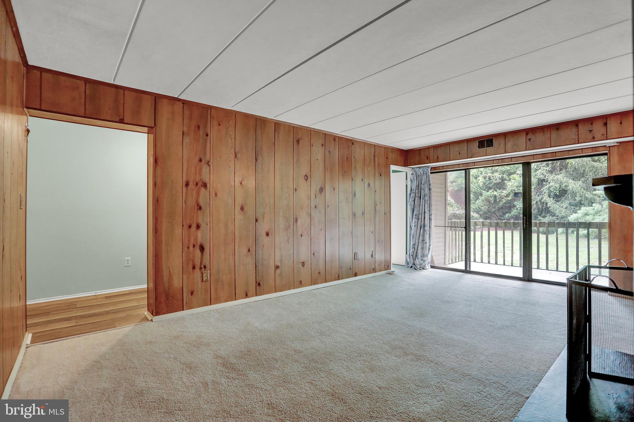 TOWN CENTER - Residential