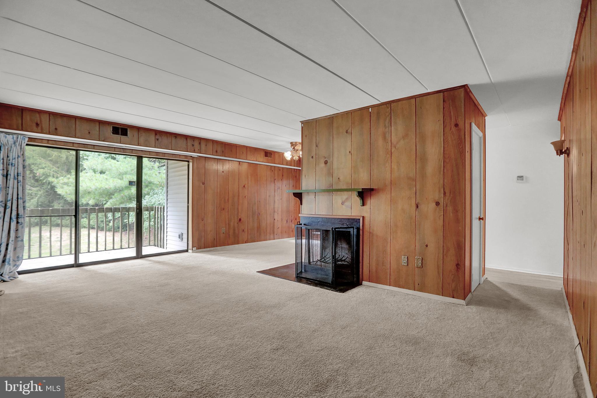 TOWN CENTER - Residential