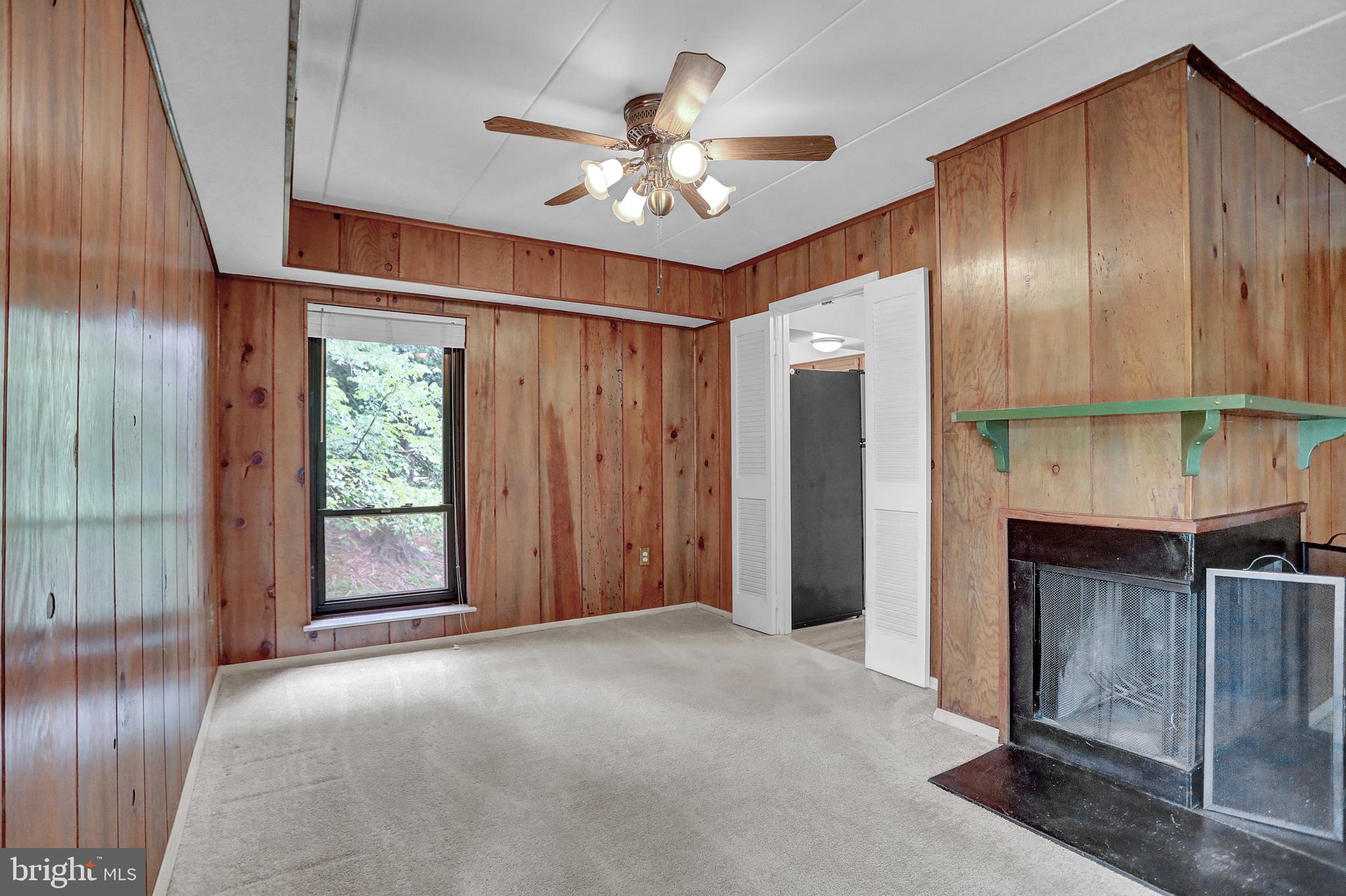 TOWN CENTER - Residential