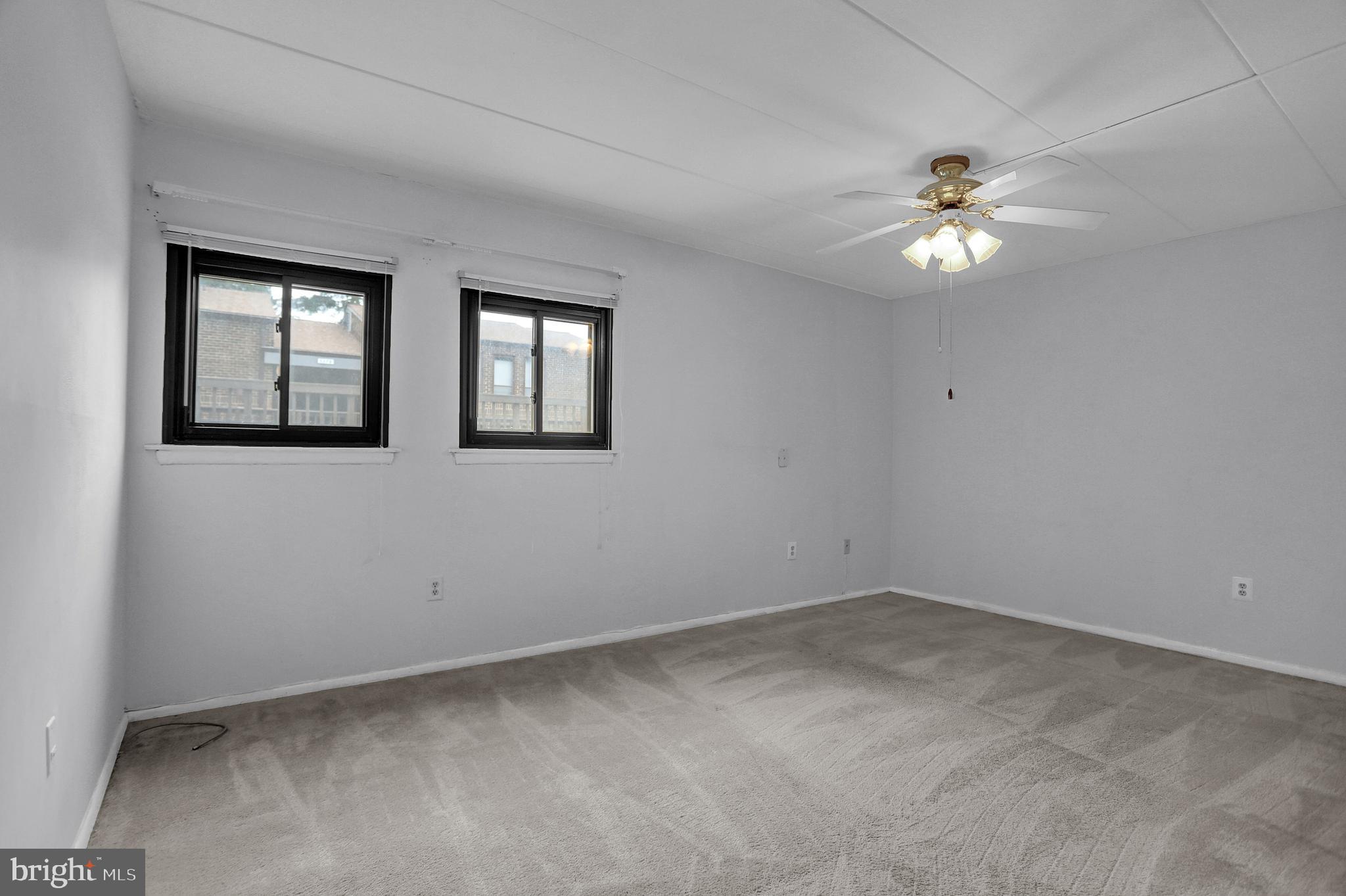 TOWN CENTER - Residential