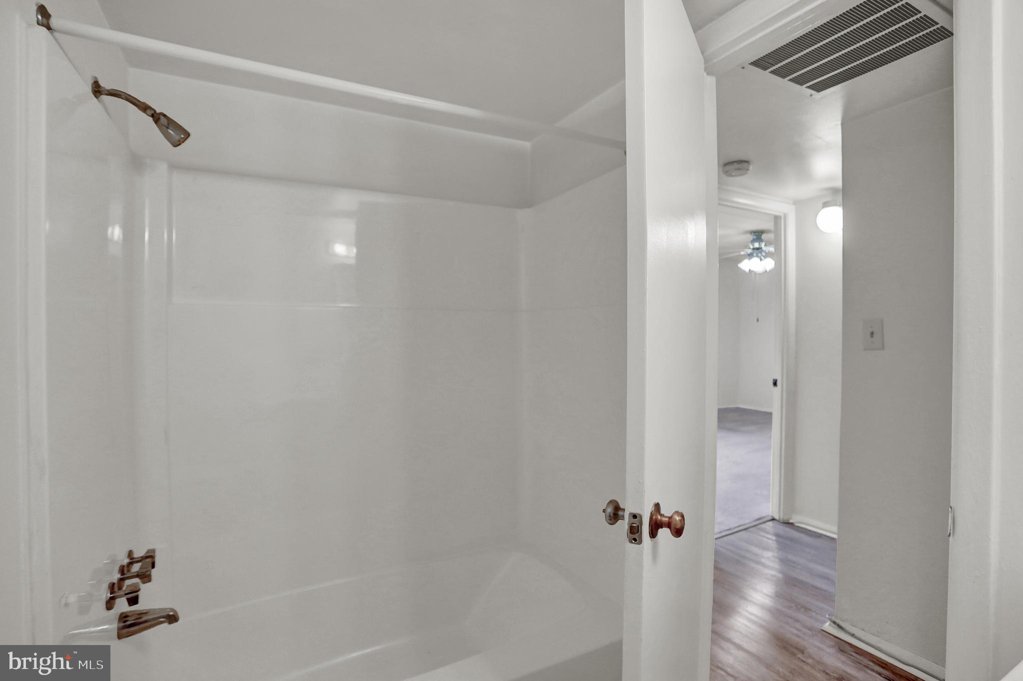 TOWN CENTER - Residential