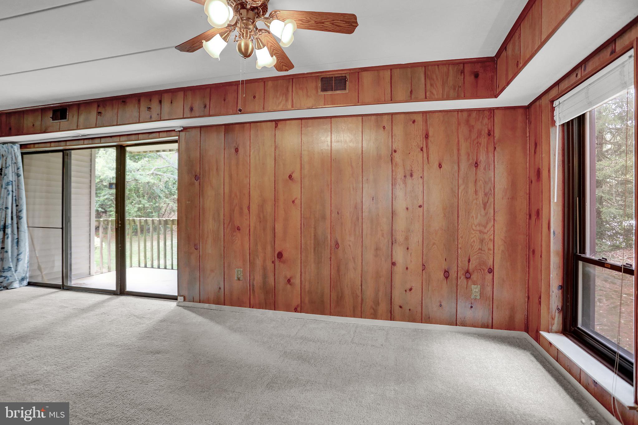 TOWN CENTER - Residential