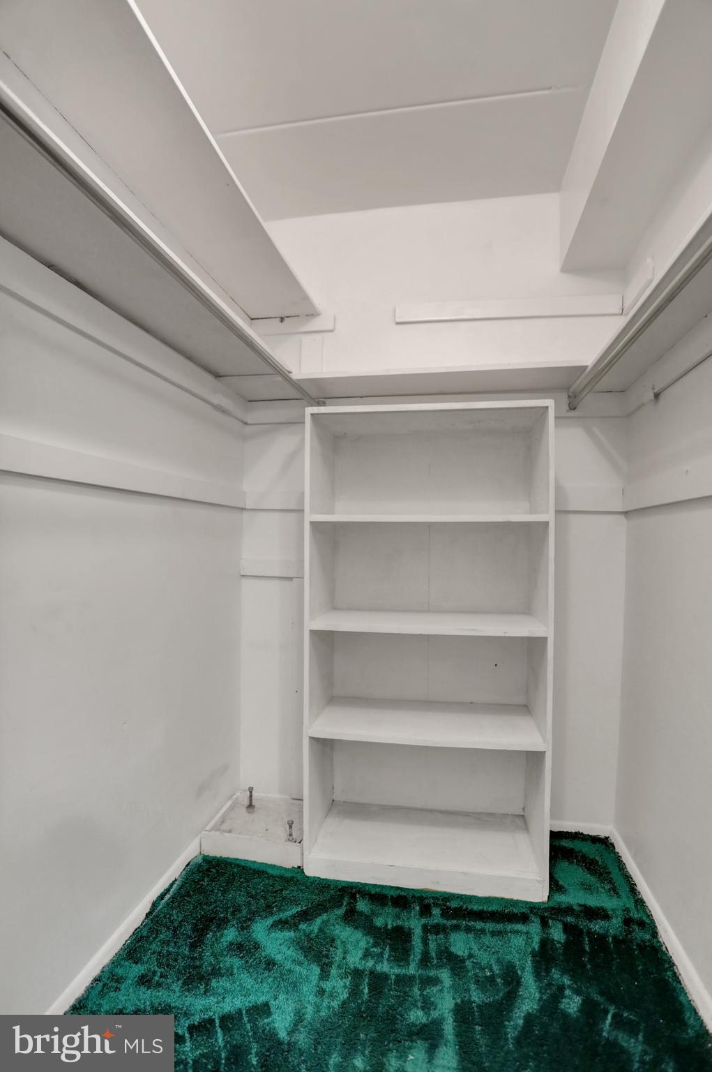 TOWN CENTER - Residential