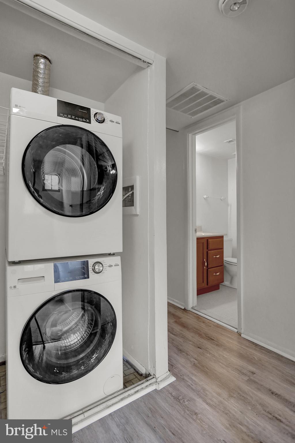 TOWN CENTER - Residential