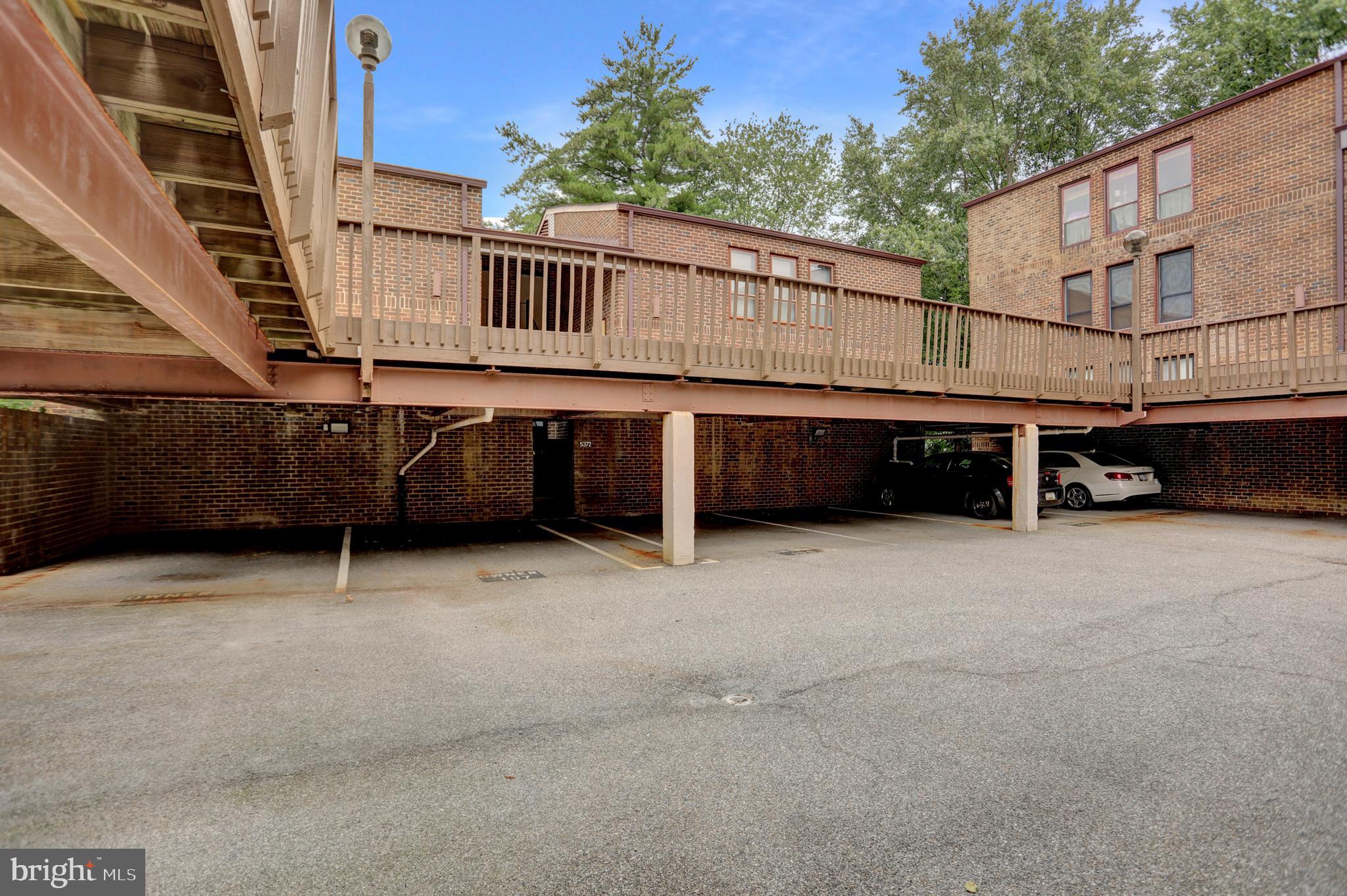 TOWN CENTER - Residential