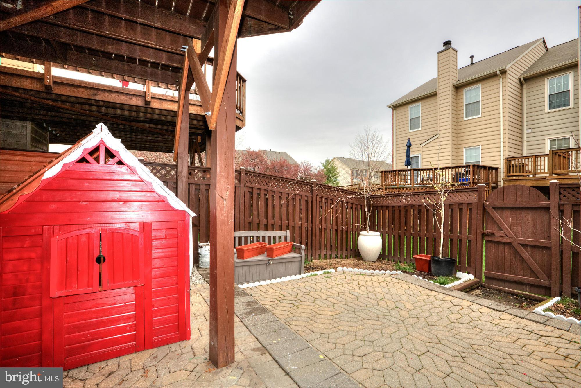 MANCHESTER LAKES - Residential