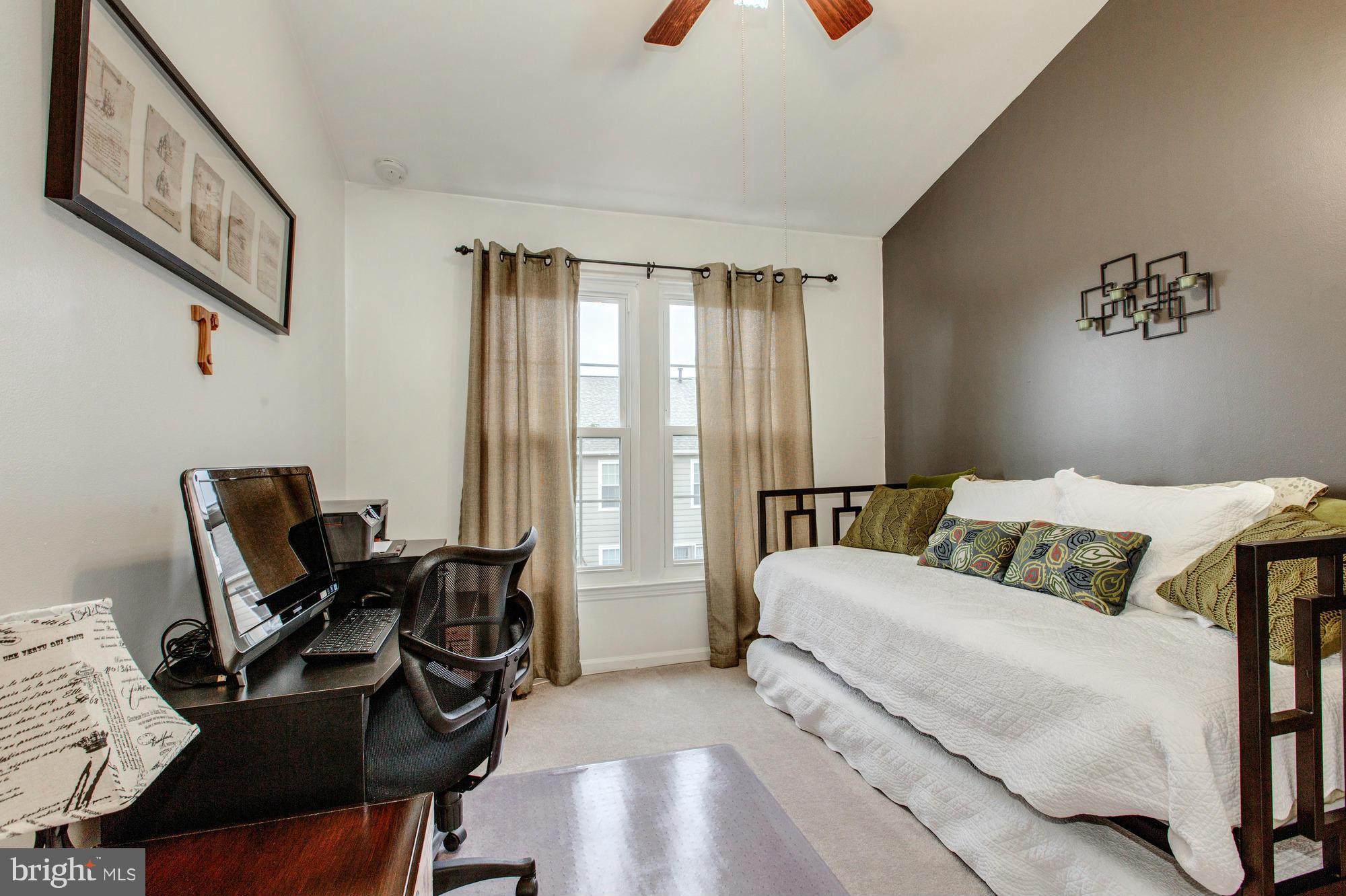 MANCHESTER LAKES - Residential