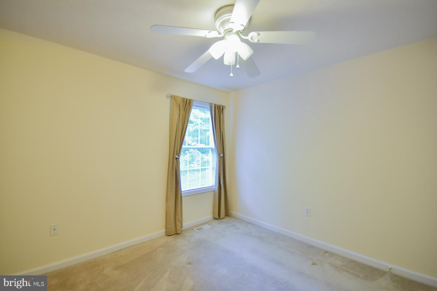 RIDGEFIELD - Residential