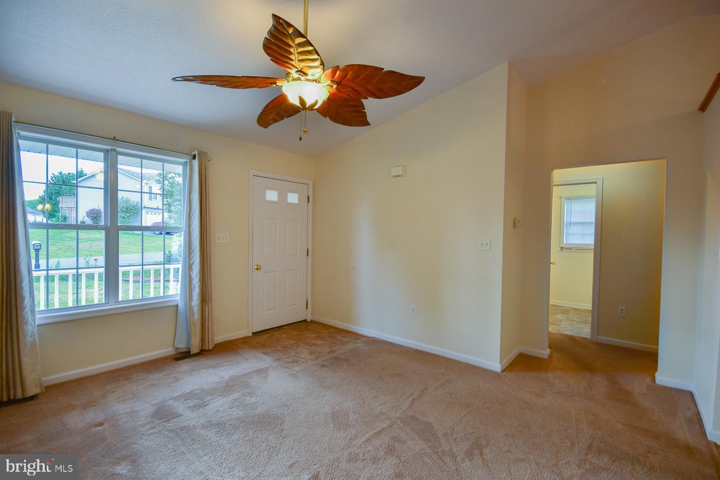 RIDGEFIELD - Residential