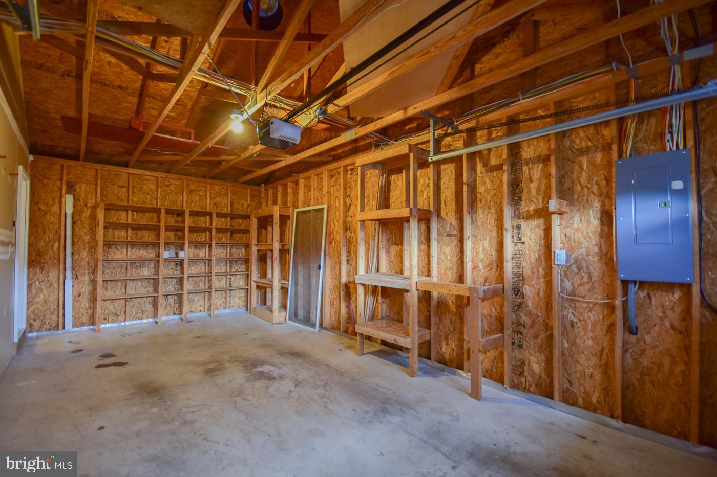 RIDGEFIELD - Residential