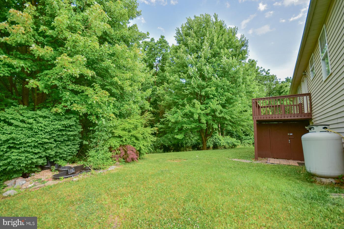 RIDGEFIELD - Residential