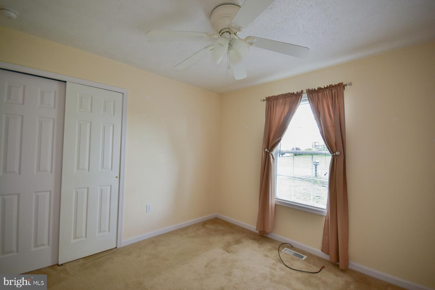 RIDGEFIELD - Residential