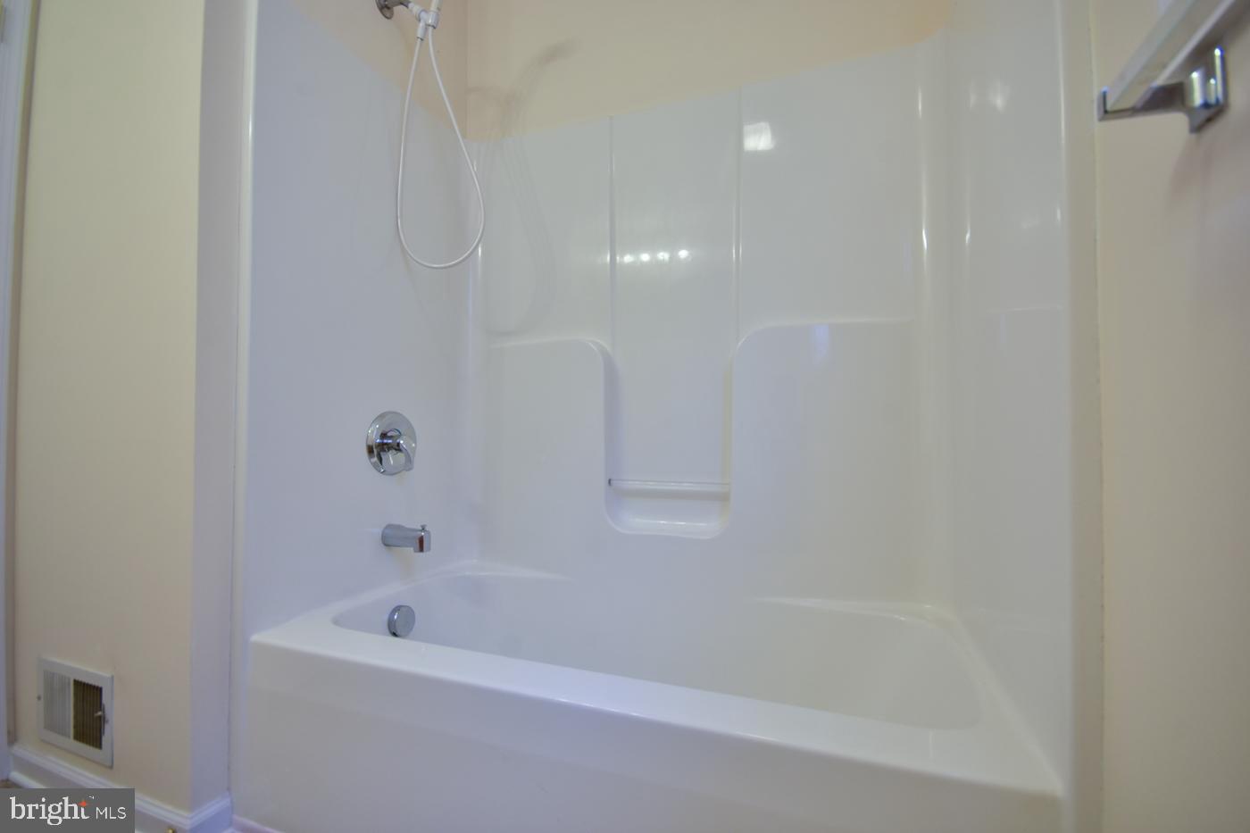 RIDGEFIELD - Residential